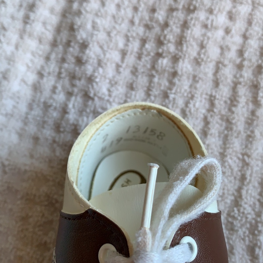 Wee Kids Soft Sole Oxford Baby Shoes Size 2 - Picture 3 of 9